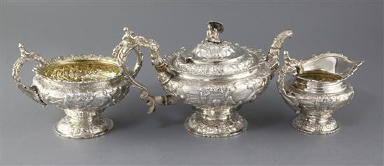 A good George IV silver three piece tea set by John Edward Terry, gross 60.5 oz.